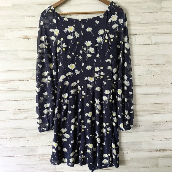 NWT Cato Navy Floral Faux Wrap Dress Medium - Picture 3 of 8